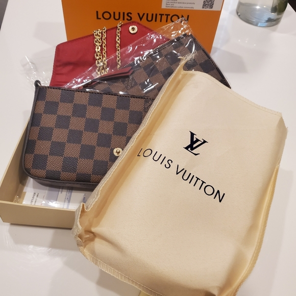 Purses - Picture 7 of 14